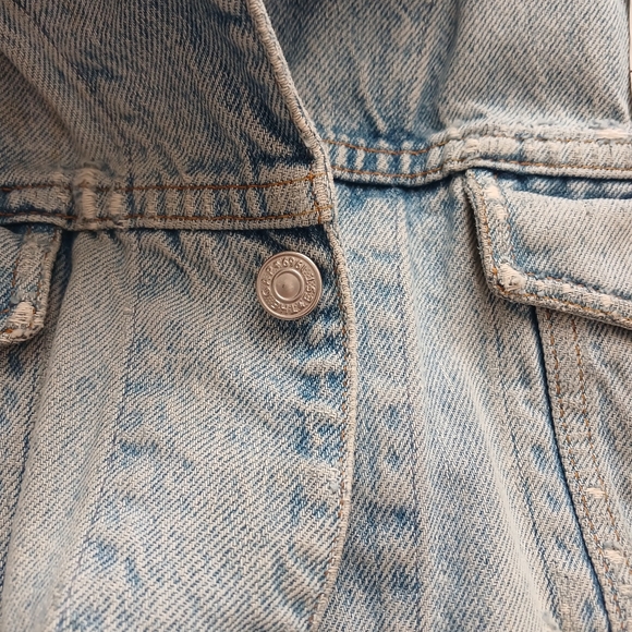 Jean Jacket - Picture 9 of 12